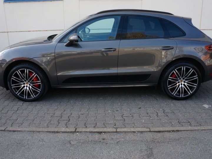 Porsche Macan porsche macan turbo performance  gris volcano - 4