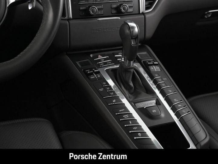 Porsche Macan S Diesel 258Ch 20 Pano PASM BOSE Memory Chrono Gris Métallisé - 17