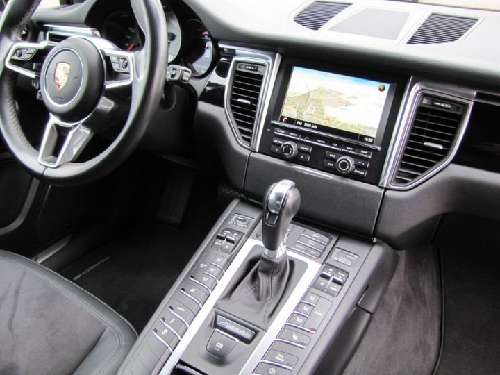 Porsche Macan S PDK 340 ch / Bi Xénon/ 1ère main/ Garantie 12 mois Noir - 12