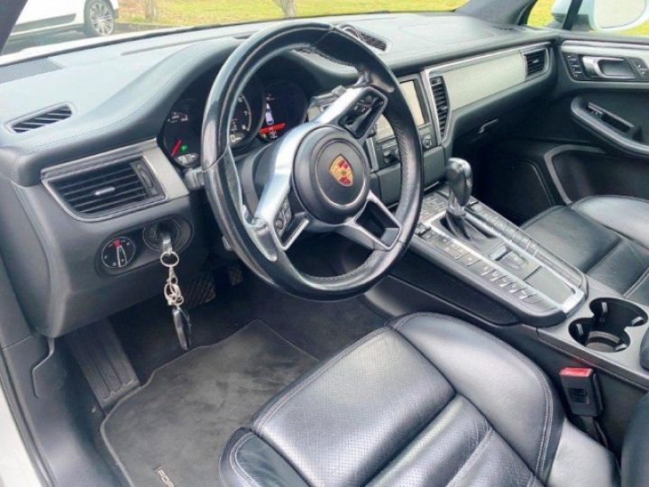 Porsche Macan TURBO 3,6 V6 400CV PDK     Essence BLANC - 12