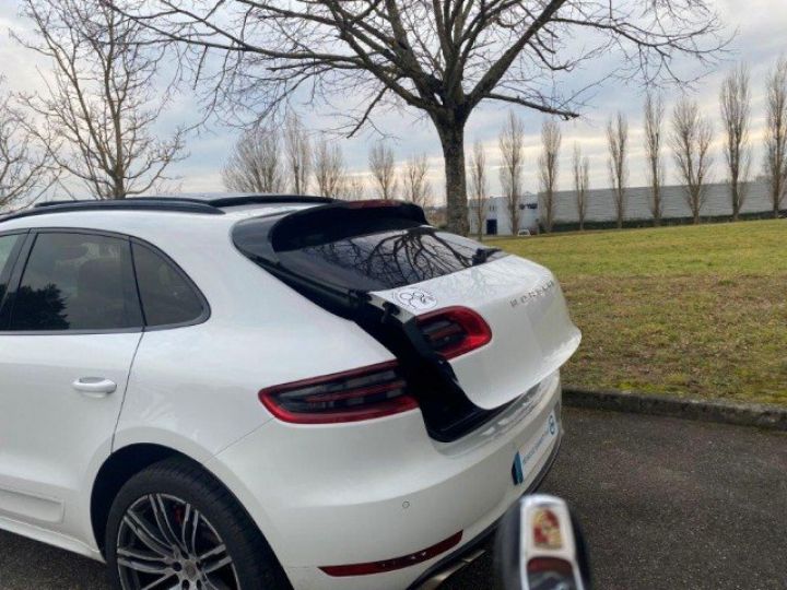 Porsche Macan TURBO 3,6 V6 400CV PDK     Essence BLANC - 34