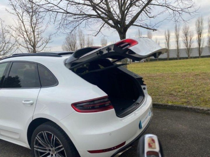 Porsche Macan TURBO 3,6 V6 400CV PDK     Essence BLANC - 35