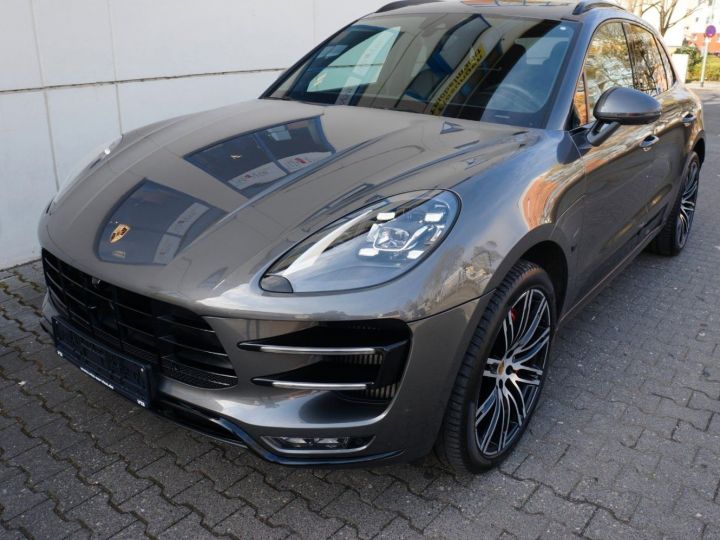 Porsche Macan TURBO PERFORMANCE PREMIERE MAIN GARANTIE 12 MOIS GRIS AGATE - 1