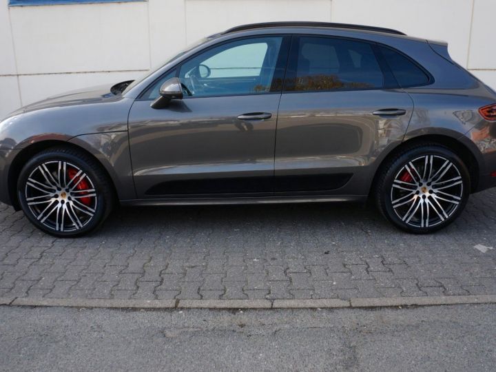 Porsche Macan TURBO PERFORMANCE PREMIERE MAIN GARANTIE 12 MOIS GRIS AGATE - 2