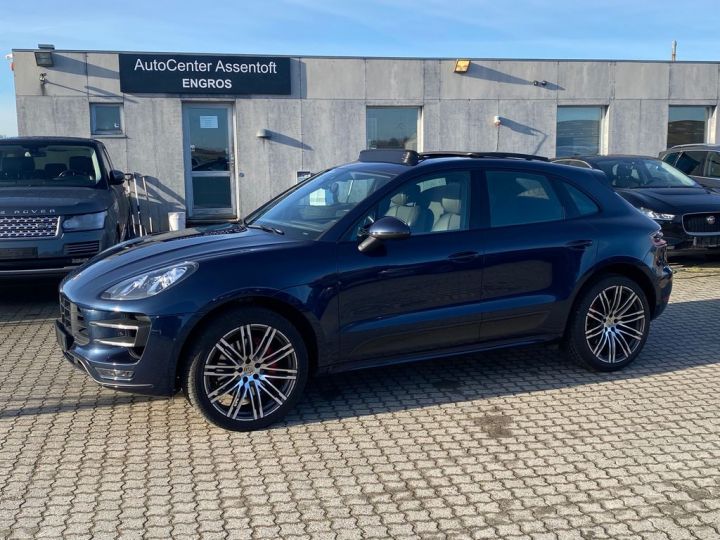 Porsche Macan Turbo / Toir pano / Carbone / PDLS+ / Garantie 12 mois bleu - 2