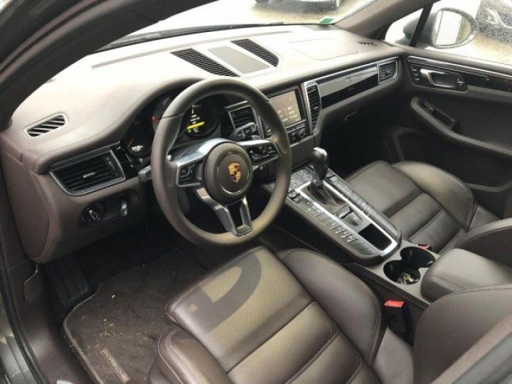 Porsche Macan V6 3.0 DIESEL 258CV      Diesel GRIS QUARTZ - 6