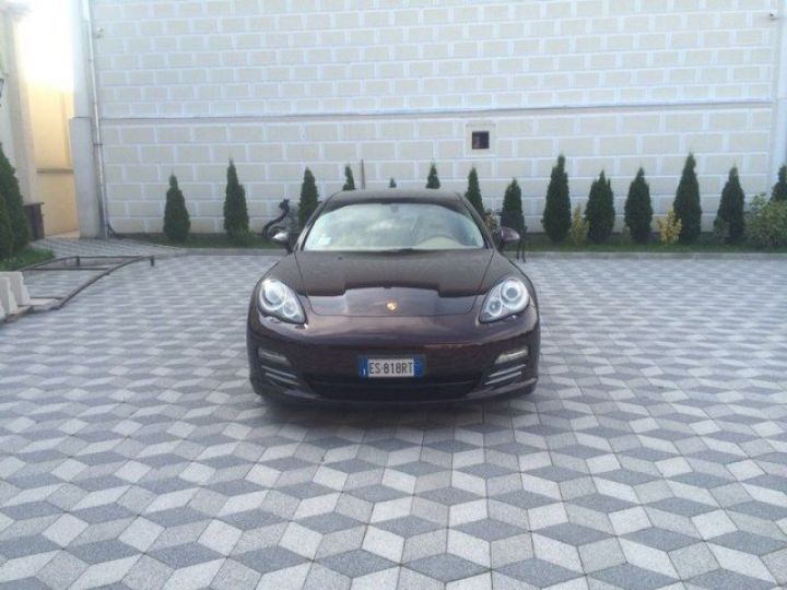 Porsche Panamera 4S V8 4.8 400CV     Essence MACADAMIA - 2