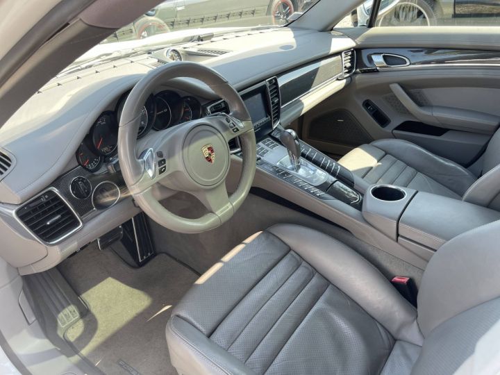 Porsche Panamera I (970) 4S PDK BLANC - 7