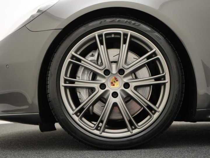 Porsche Panamera Porsche Panamera 4 Hybride 462Ch Pano Alarme Pack Sport Chrono Gris Métallisé - 13