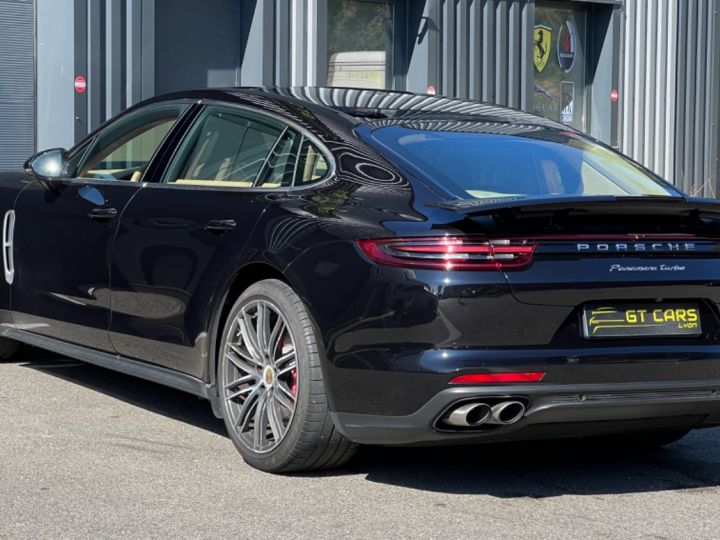 Porsche Panamera Porsche Panamera Turbo Exécutive - LOA 703 Euros Par Mois - 1e main française - Toit Panoramique - Burmester - échappement sport - Chrono Noir - 7