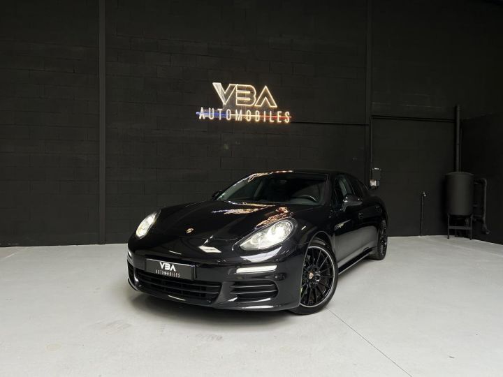 Porsche Panamera S Hybrid Gris Foncé - 2