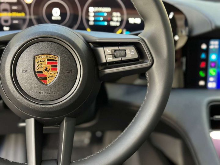 Porsche Taycan 476 ch avec batterie performance tva réc Noir - 3
