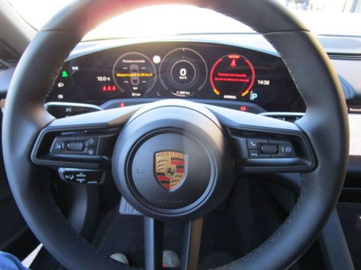 Porsche Taycan 476 ch avec batterie performance tva réc Noir - 18