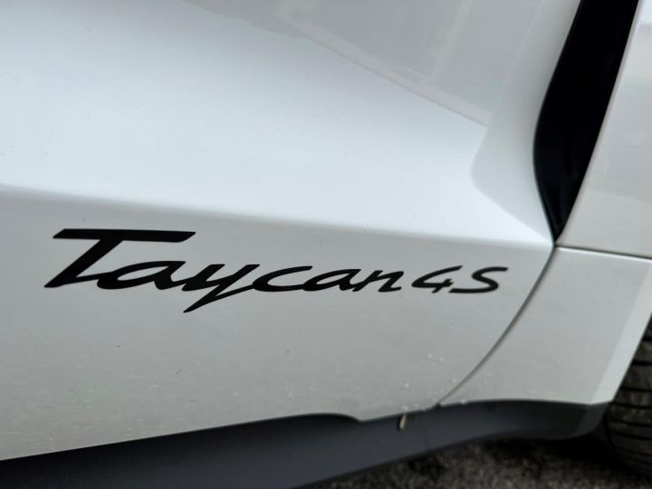 Porsche Taycan 4S 93.4 KWh Batterie Performance Plus Blanc - 24