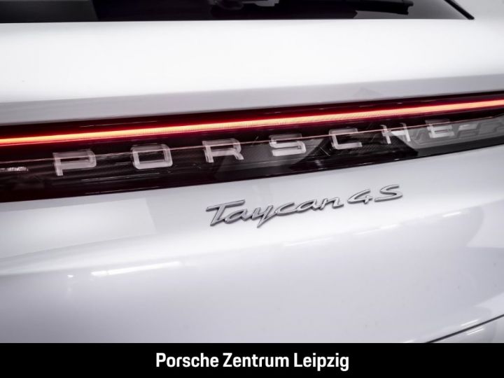 Porsche Taycan 4S CROSS TURISMO 571ch 3.400km PREMIERE MAIN GARANTIE BLANC - 21