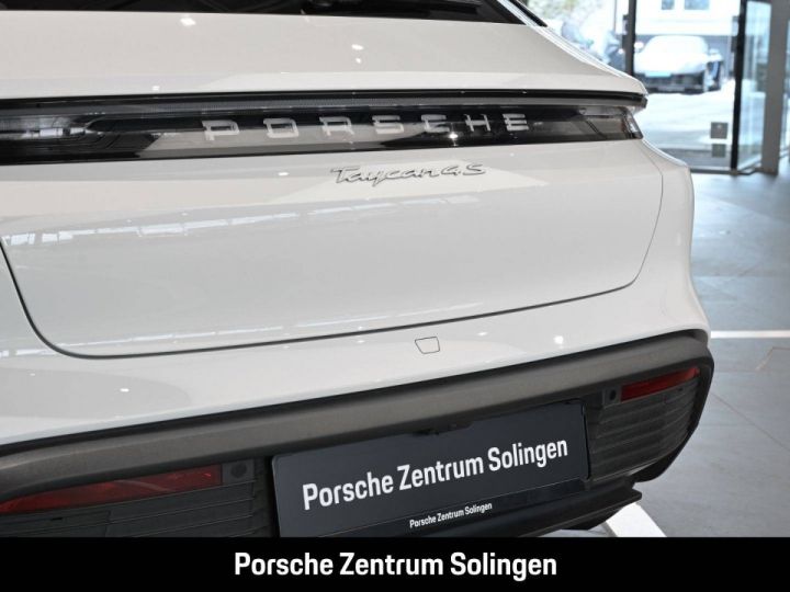 Porsche Taycan 4S Sport Turismo Bose Matrix 22kW Blanc - 7