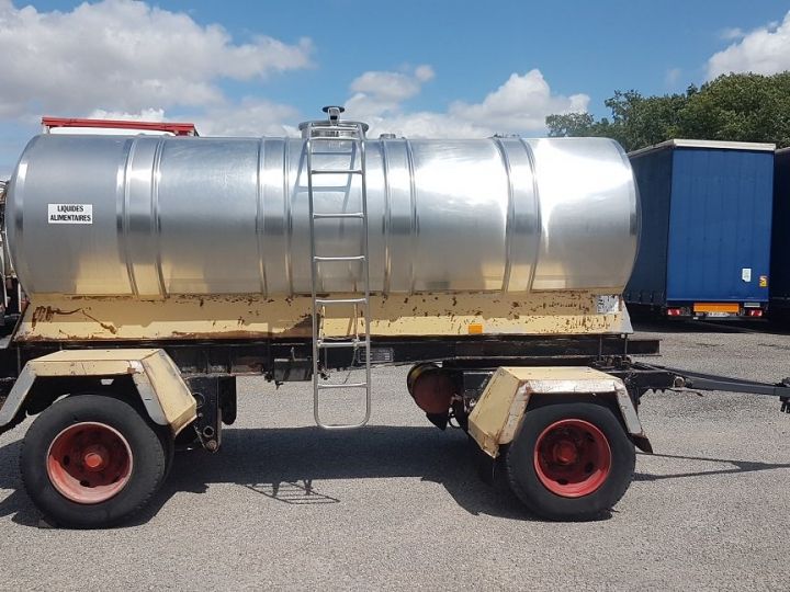 Remolque Fruehauf Cisterna alimentaria CITERNE INOX ETA 4500 litres 2 essieux GRIS - NOIR - 5