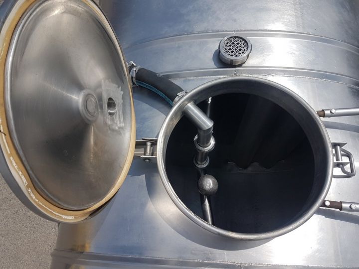 Remorque Fruehauf Citerne alimentaire CITERNE INOX ETA 4500 litres 2 essieux GRIS - NOIR - 11