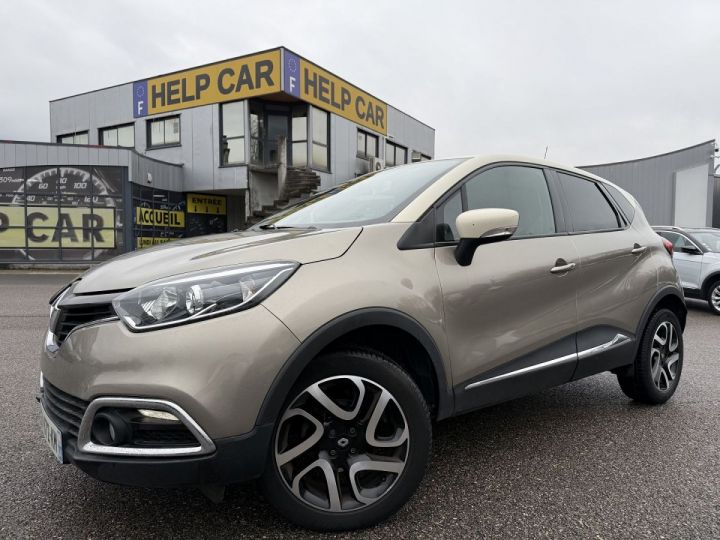 Renault Captur 0.9 TCE 90CH STOP&START ENERGY INTENS EURO6 114G 2016 Beige - 1