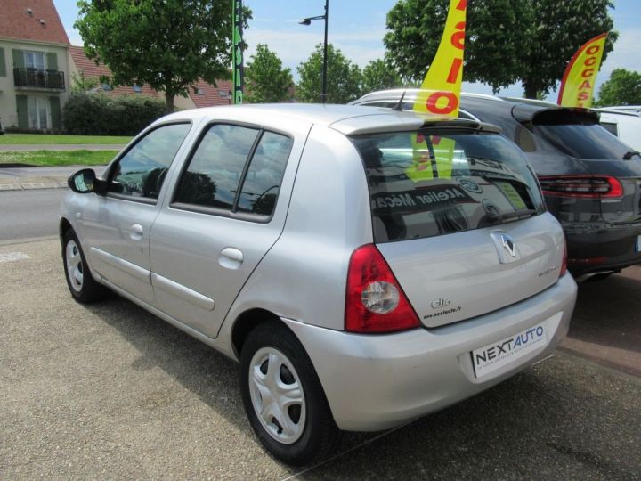 Renault Clio 1.2 58CH GPL AUTHENTIQUE 5P Gris Clair - 3