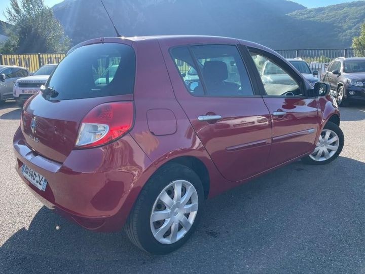 Renault Clio 1.5 DCI 70CH  5P Rouge - 3