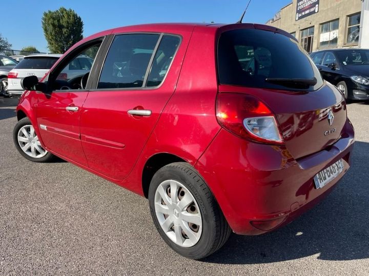 Renault Clio 1.5 DCI 70CH  5P Rouge - 4
