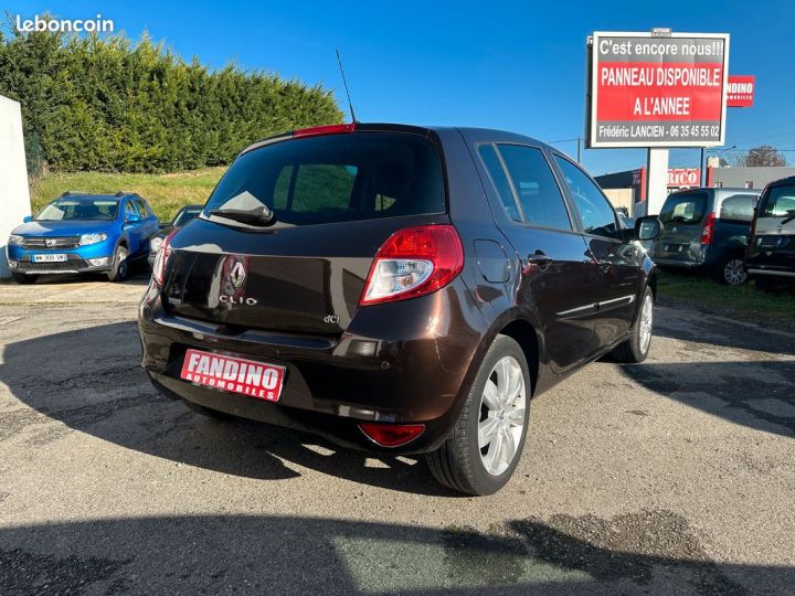 Renault Clio 1.5 Dci 90Ch XV de France 5P Marron - 3