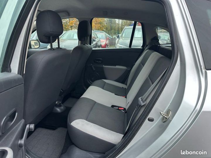 Renault Clio 1.5 dci dynamique Autre - 4