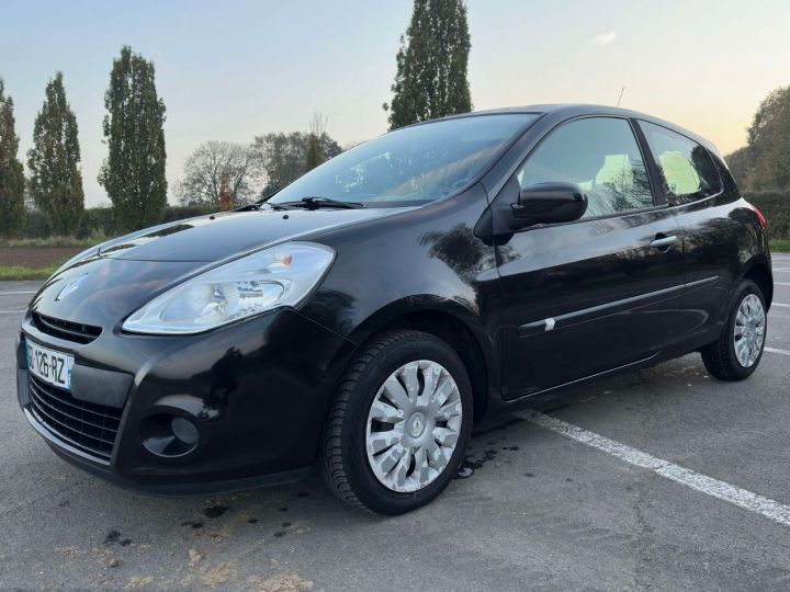 Renault Clio Noir - 3