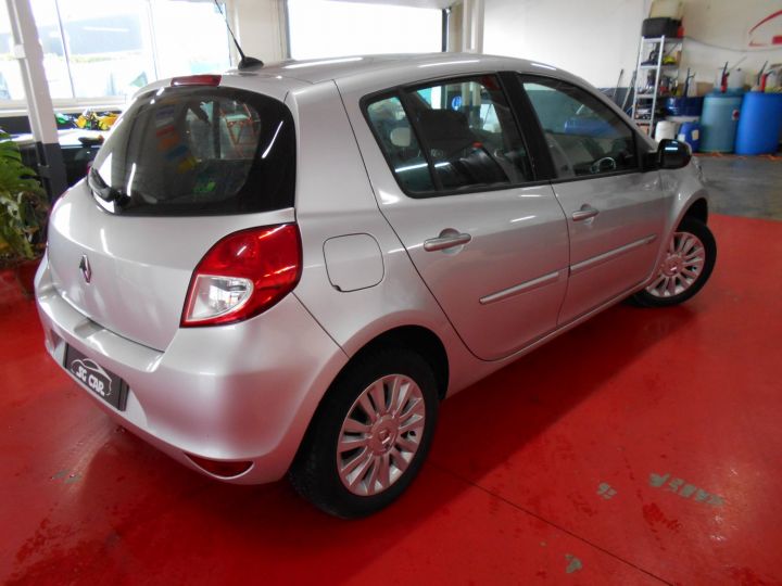 Renault Clio 1L2 75CH EXPRESSION SERIE 3  - 4