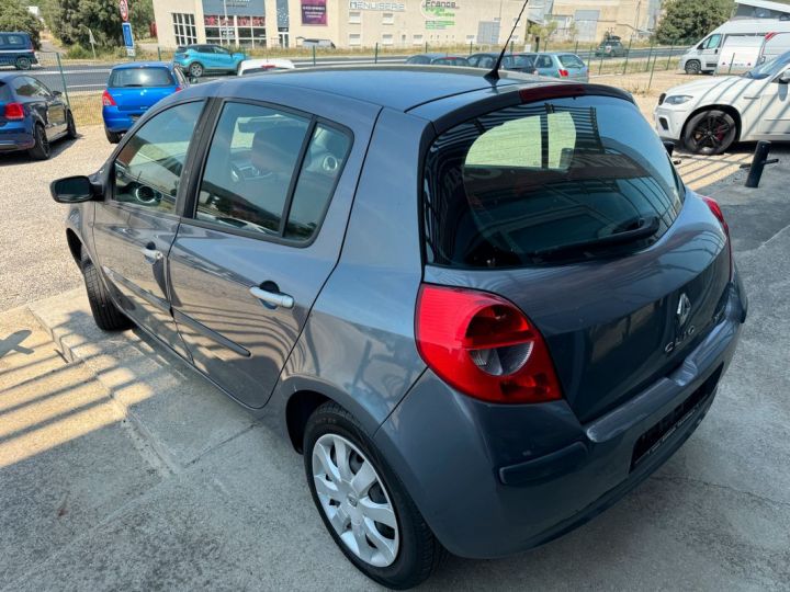 Renault Clio 3 1.2 75ch Rip Curl 5p Gris - 4