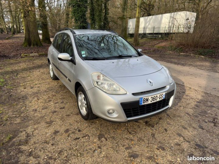 Renault Clio 3 1.2 Expression Clim Distribution neuve, rien à prévoir Gris - 2