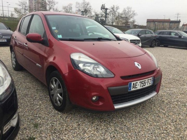 Renault Clio 3 1.5 DCI 85cv DYNAMIQUE 5P     Diesel ROUGE METAL - 1