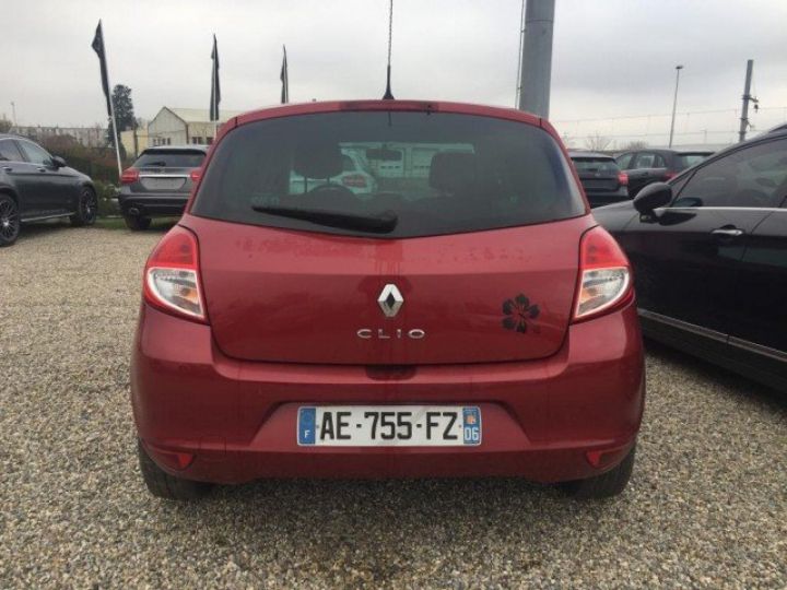 Renault Clio 3 1.5 DCI 85cv DYNAMIQUE 5P     Diesel ROUGE METAL - 13