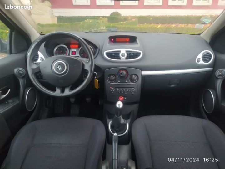 Renault Clio 3 Estate 1.5 dci Autre - 3