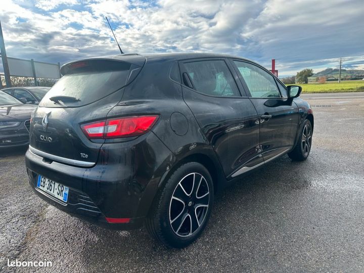 Renault Clio 4 0.90 tce intens superbe etat Noir - 3