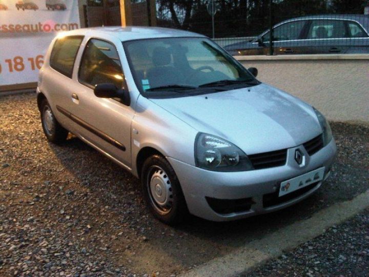 Renault Clio CAMPUS AIR SOCIETE 1.5 DCI 65CV      Diesel GRIS METAL - 1