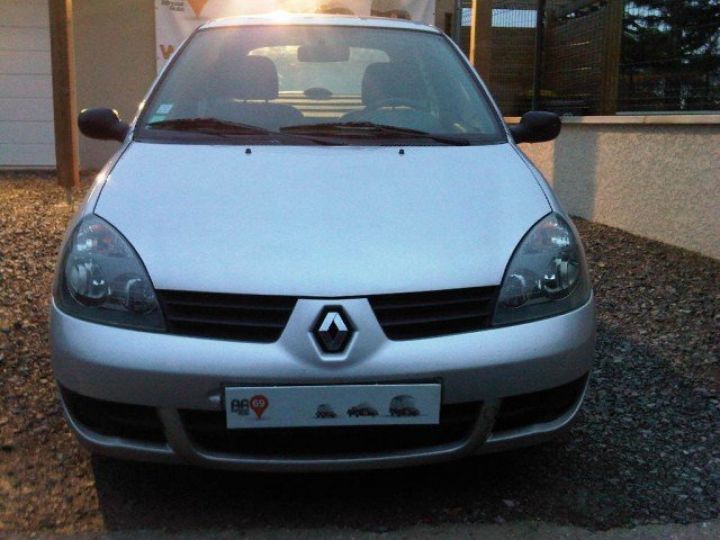 Renault Clio CAMPUS AIR SOCIETE 1.5 DCI 65CV      Diesel GRIS METAL - 2