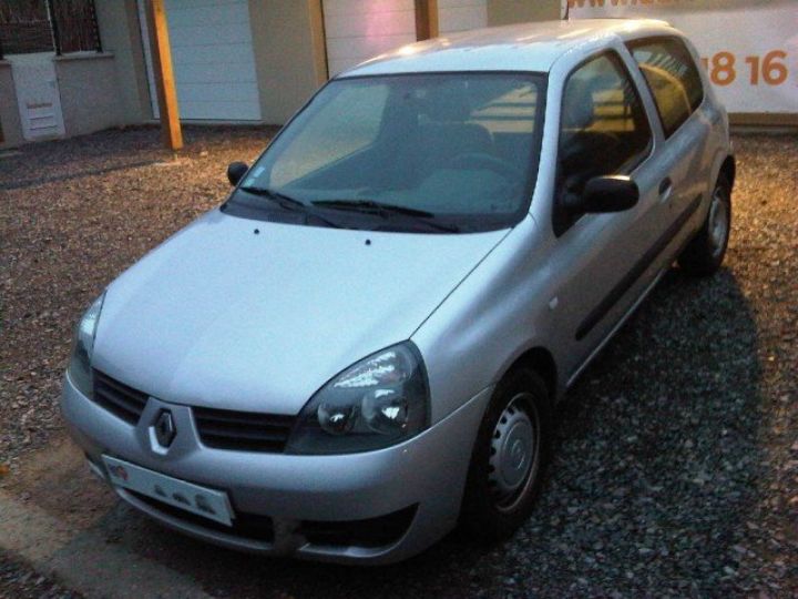 Renault Clio CAMPUS AIR SOCIETE 1.5 DCI 65CV      Diesel GRIS METAL - 3