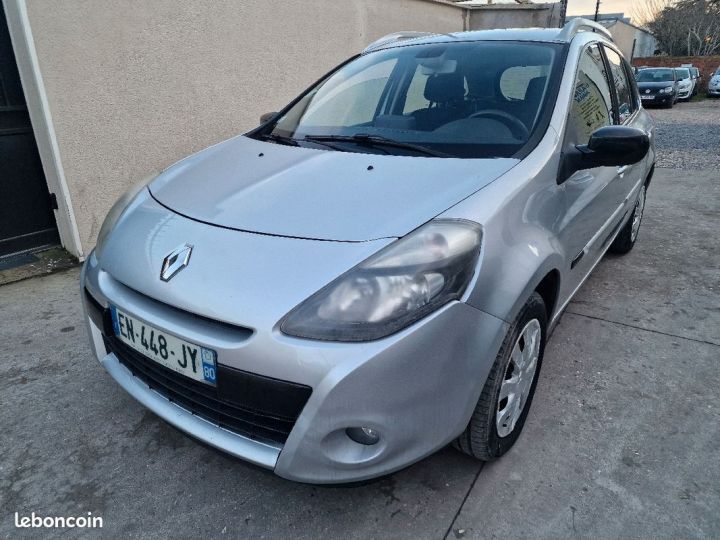 Renault Clio estate 1.5 dci 75ch garantie 12-mois Autre - 1