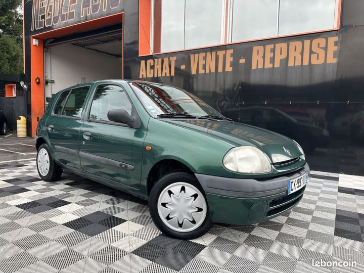 Renault Clio II 1.2 (1149) 58CH RTE 5P Vert - 1