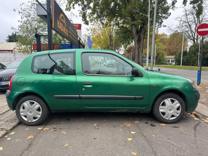 Renault Clio II (2) 1.2 16S EXPRESSION QUICKSHIFT 3P VERT - 18