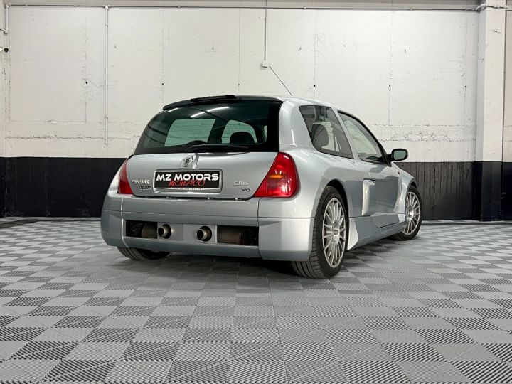 Renault Clio II V6 24S 230 RS - N. 1058 - 16200 Km - COLLECTOR Argent Occasion - 17