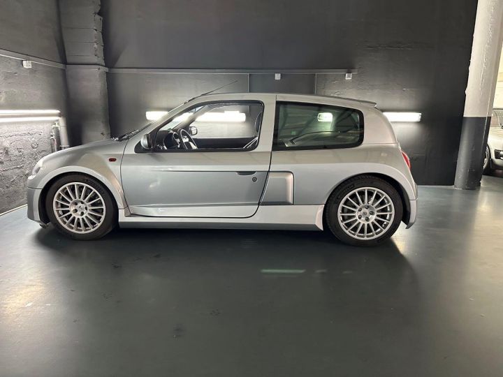 Renault Clio II V6 PHASE 1 24S 230 RS Gris - 6