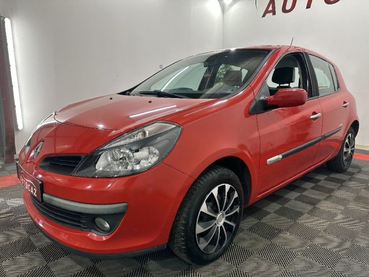 Renault Clio III 1.2 16V 75 eco2 Rip Curl Rouge - 3