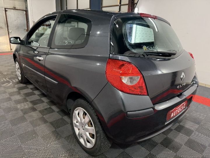 Renault Clio III 1.2 16V 75 Expression +88000KM Gris Foncé - 6