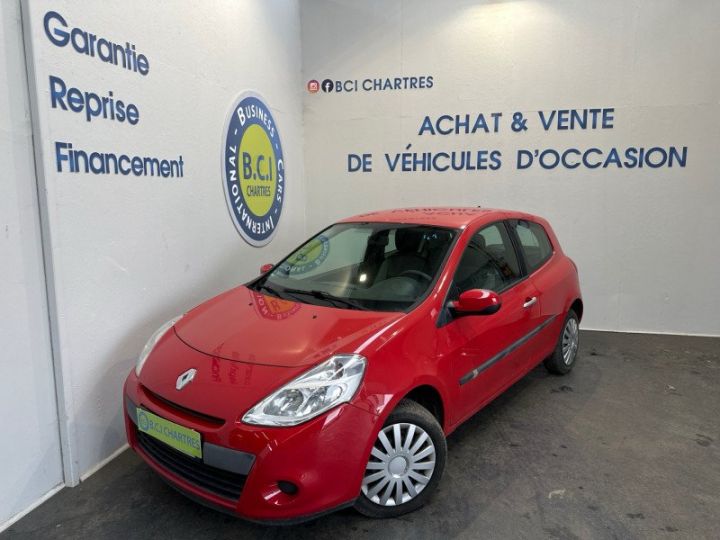 Renault Clio III 1.2 16V 75CH ACCESS 3P Rouge - 1