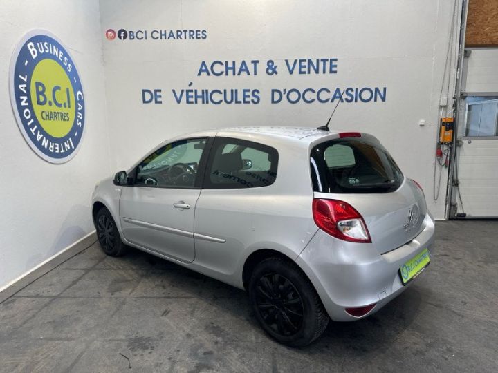 Renault Clio III 1.2 16V 75CH EXPRESS CLIM 3P Gris - 4