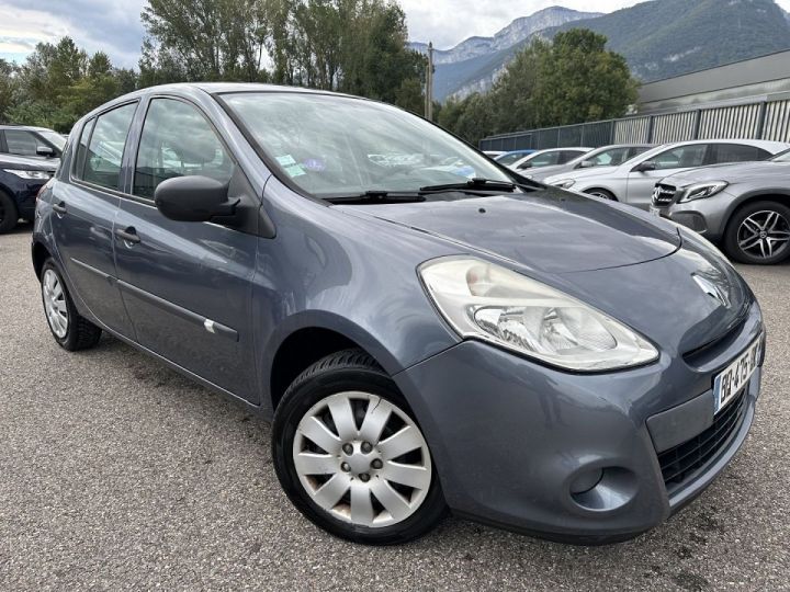 Renault Clio III 1.2 16V 75CH EXPRESS CLIM 5P Bleu F - 2