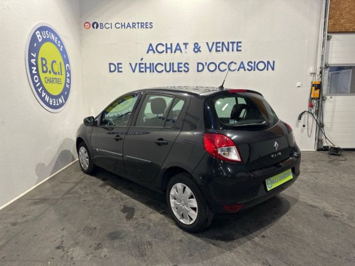 Renault Clio III 1.2 16V 75CH YAHOO 5P Noir - 4